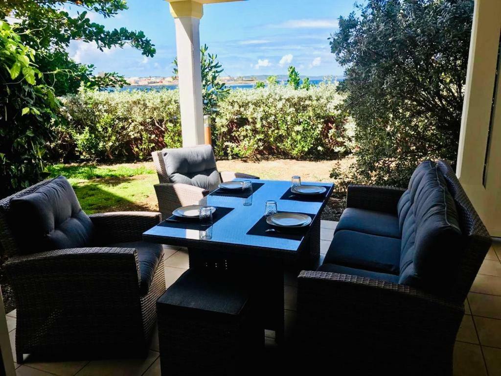 Appartement Au Bord De Mer لو مول المظهر الخارجي الصورة